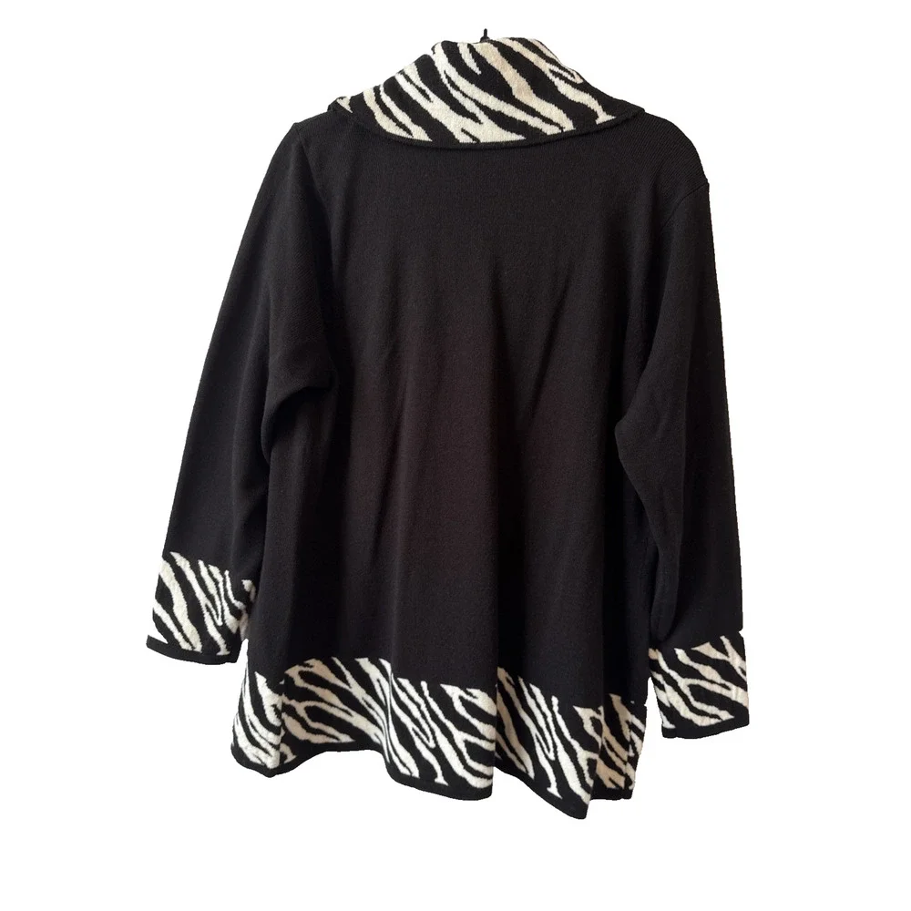 Briggs Women's 1X Chic Zebra Cowl Neck Relaxed Soft Tunic‎ Sweater Edgy Office